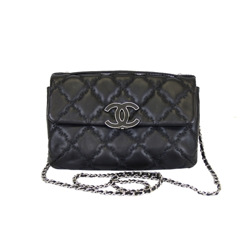 Chanel Black Quilted Lambskin Leather Hampton Clutch Bag - Yoogi's Closet