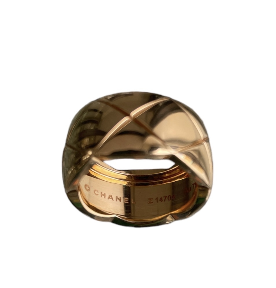 Chanel 18K Yellow Gold Coco Crush Large Ring sz 55 at the best price