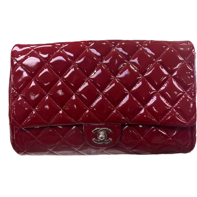 Chanel Red patent leather single flap shoulder bag