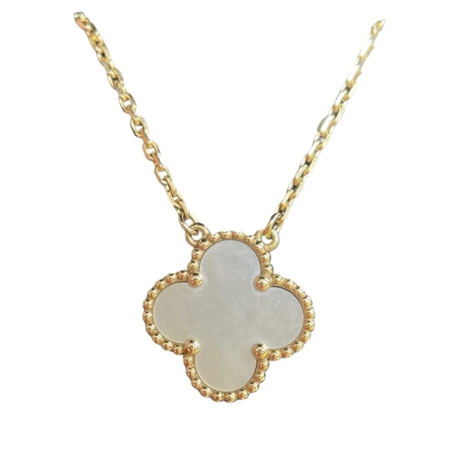 Van Cleef & Arpels Mother of Pearl Vintage Alhambra 18k Necklace