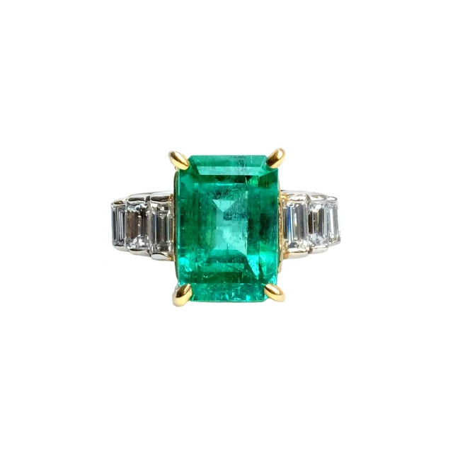 5.41ct Green Emerald Diamond Ring